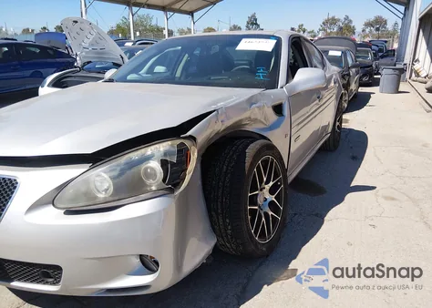 2008 Pontiac Grand Prix Gxp z USA, uszkodzony, nr VIN 2G2WC55C481128117